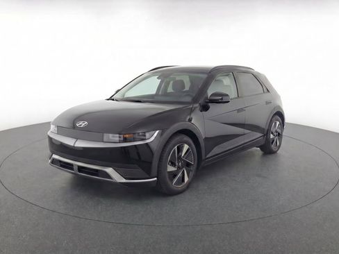 Certified 2025 Hyundai Ioniq 5 SEL RWD image 1
