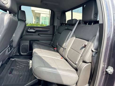 Used 2022 GMC Sierra 1500 Elevation w/ Elevation Premium Package AWD/4WD image 23