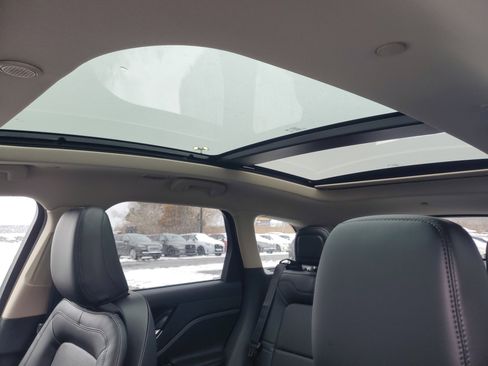 New 2026 Lincoln Corsair Reserve w/ Jet Appearance Package image 11