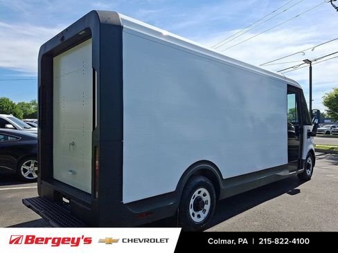 Used 2024 Chevrolet Brightdrop 600 w/ Commercial Equipment Package AWD/4WD image 4