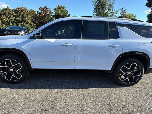New 2026 Chevrolet Traverse High Country FWD image 13