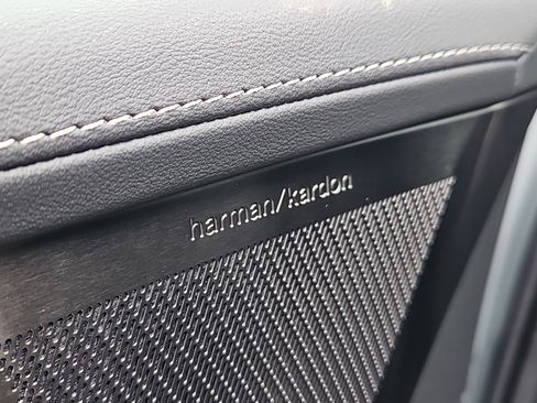 New 2026 Volvo XC90 B6 Plus w/ Protection Package image 9