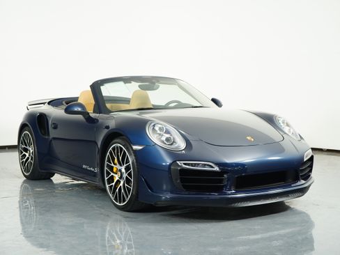 Used 2016 Porsche 911 Turbo S image 6