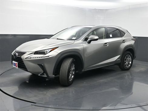 Used 2020 Lexus NX 300h 300h image 21