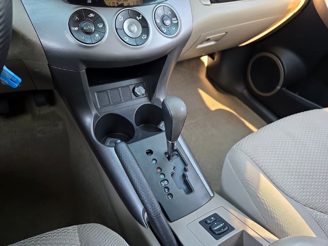 Used 2007 Toyota RAV4 Limited AWD/4WD image 25