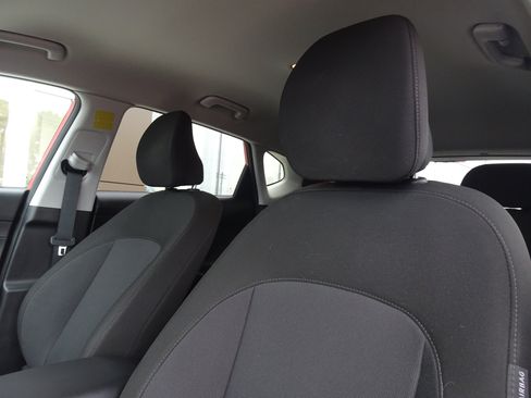 Used 2025 Hyundai Kona SEL AWD/4WD image 10