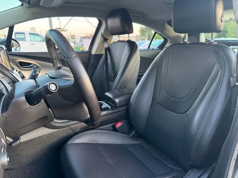 Used 2015 Chevrolet Volt Premium w/ Premium Trim Package FWD image 16