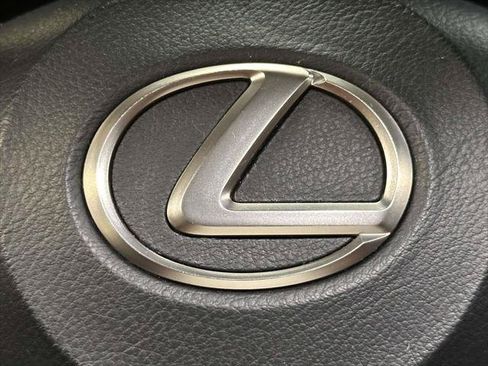 Used 2022 Lexus GX 460 Luxury w/ Sport Design Package AWD/4WD image 23