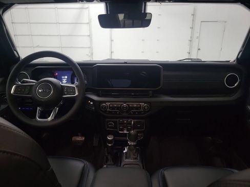 Used 2024 Jeep Wrangler High Altitude AWD/4WD image 11
