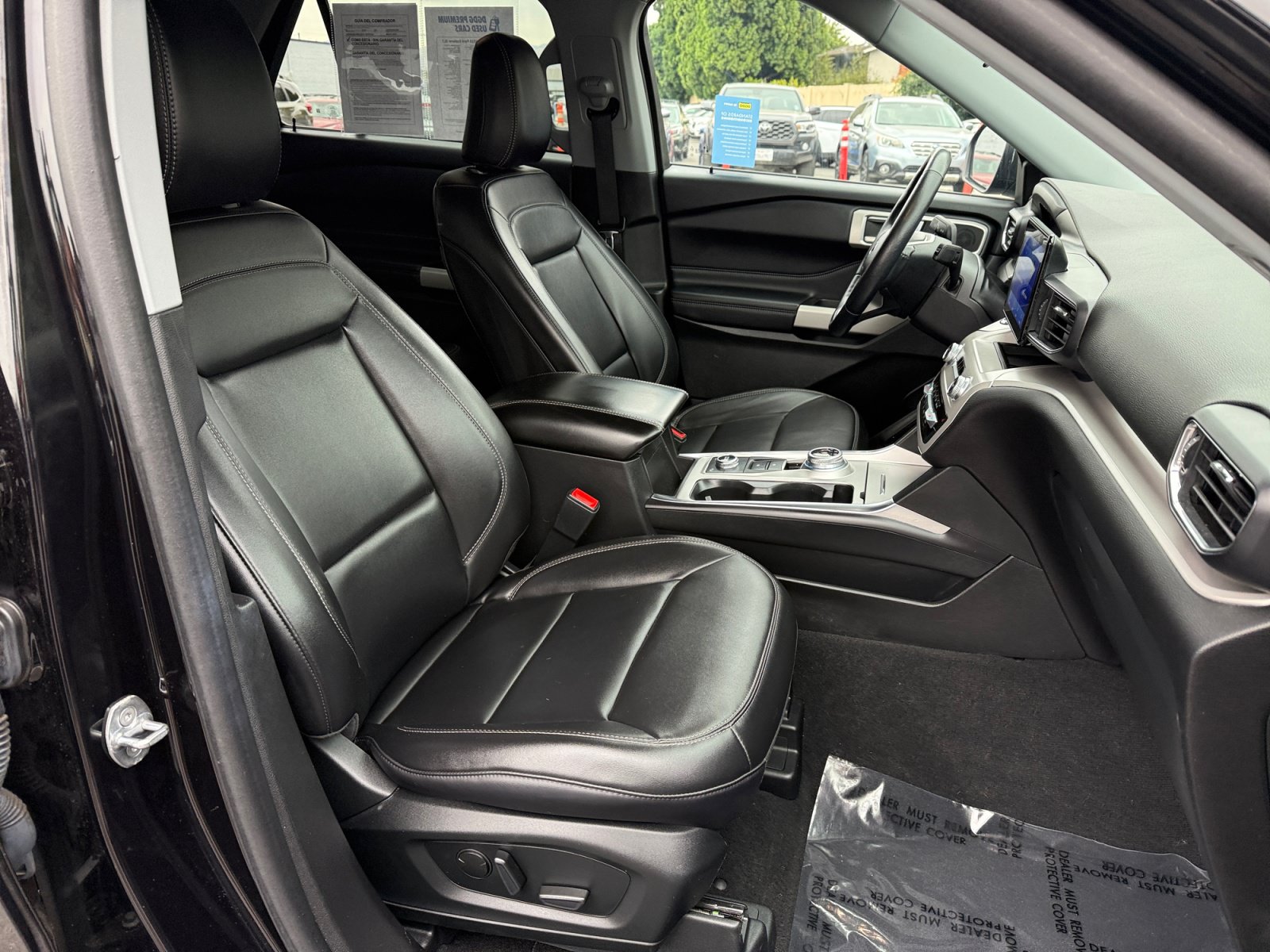 Used 2023 Ford Explorer XLT w/ Equipment Group 202A AWD/4WD image 20