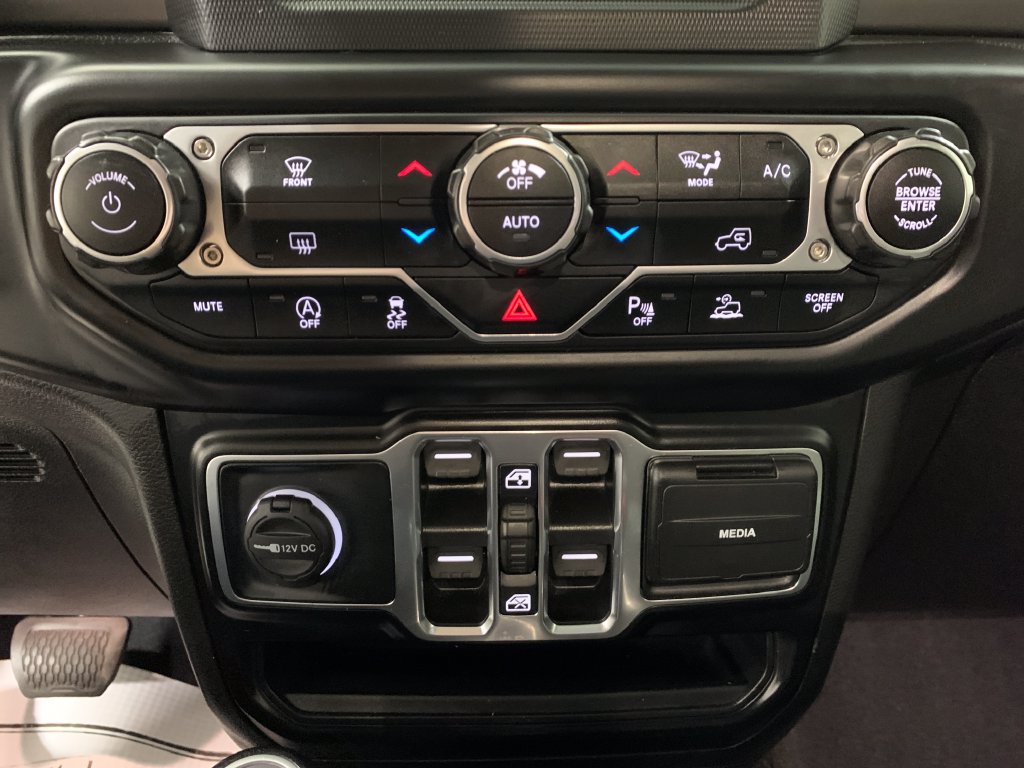 Used 2021 Jeep Wrangler Unlimited Sport AWD/4WD image 26