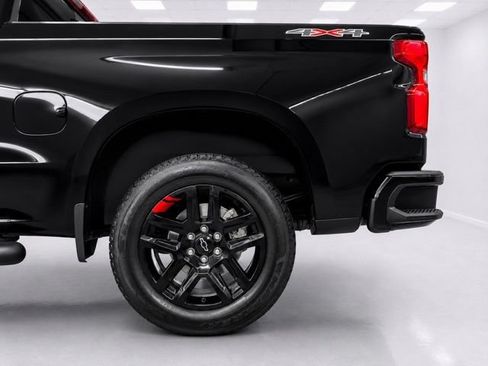 Used 2026 Chevrolet Silverado 1500 RST w/ Redline Edition AWD/4WD image 13