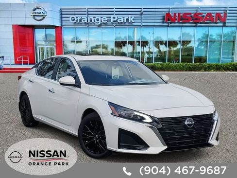 New 2025 Nissan Altima 2.5 SV w/ SV Special Edition Package image 1