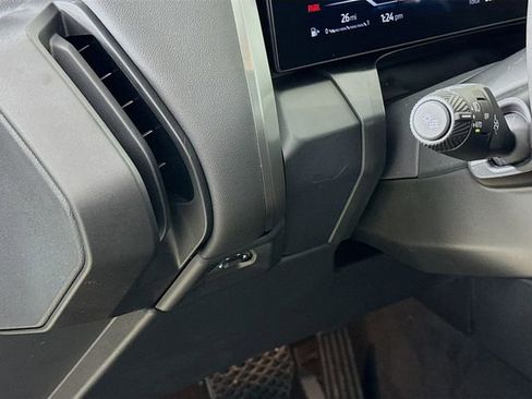 New 2026 BMW X3 xDrive30 w/ Premium Package image 10