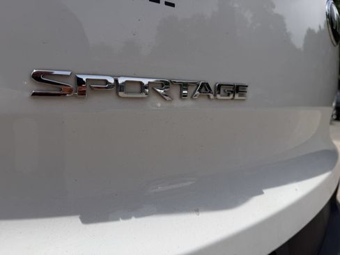 Used 2016 Kia Sportage LX FWD image 17