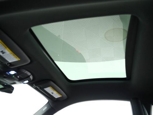 Certified 2025 Porsche 911 Carrera image 19