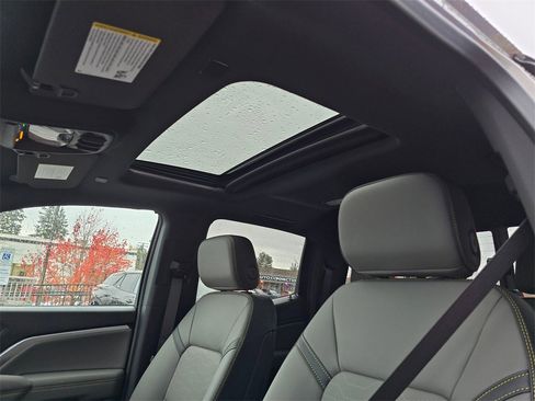 New 2026 Chevrolet Colorado ZR2 w/ Technology Package image 24