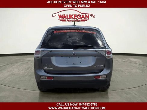 Used 2014 Mitsubishi Outlander SE FWD image 6