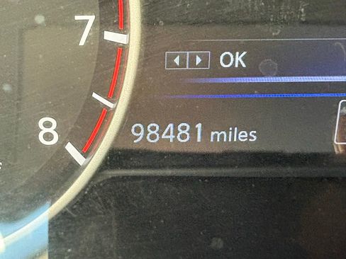 Used 2017 Nissan Maxima 3.5 SV image 12