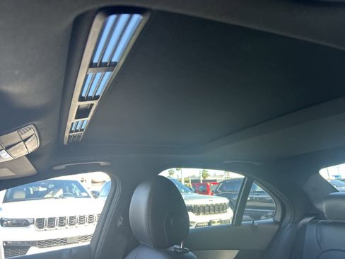 Used 2018 Mercedes-Benz C 300 Sedan image 23