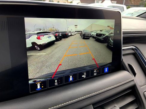 Used 2022 GMC Yukon SLT w/ SLT Luxury Package image 28