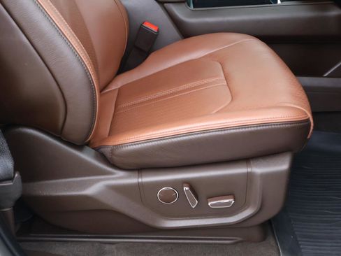 Used 2024 Ford Expedition King Ranch RWD image 21