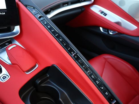 Certified 2023 Chevrolet Corvette Stingray Preferred Cpe w/ 2LT image 24