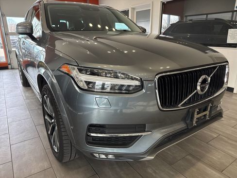 Used 2018 Volvo XC90 T6 Momentum w/ Convenience Package image 1