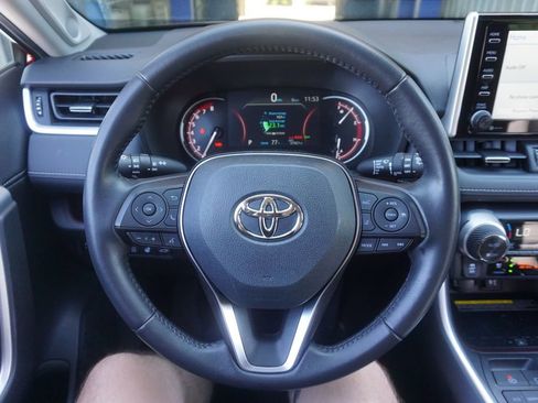 Used 2019 Toyota RAV4 Limited w/ Advanced Technology Package AWD/4WD image 3