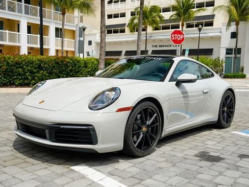 Used 2021 Porsche 911 Carrera 4 image 9