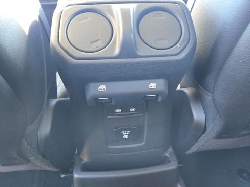 Used 2021 Jeep Wrangler Unlimited Rubicon image 8