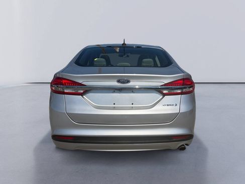 Used 2018 Ford Fusion S FWD image 4