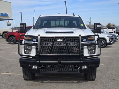 Used 2020 Chevrolet Silverado 2500 LT w/ Texas Edition image 2