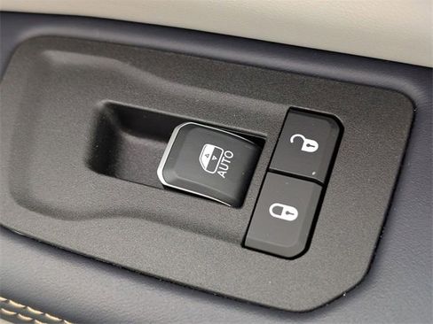 Used 2025 RAM 1500 Tungsten image 36