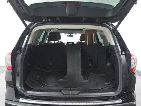 Used 2020 Subaru Ascent Touring w/ Popular Package #2 AWD/4WD image 18