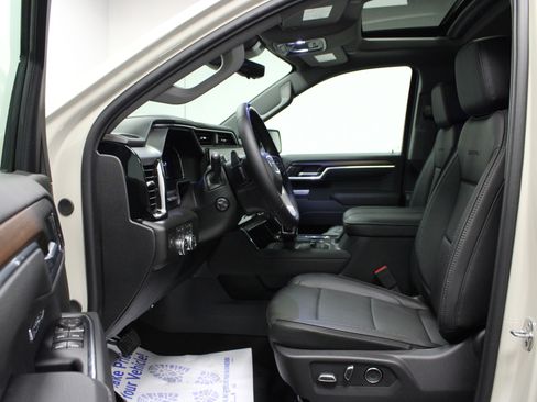 New 2026 GMC Sierra 1500 Denali w/ Technology Package AWD/4WD image 12