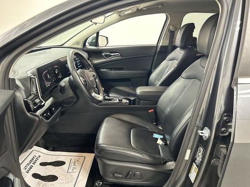 Certified 2024 Kia Sportage EX AWD/4WD image 9