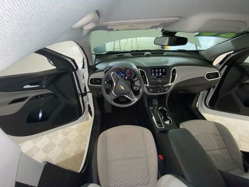 Used 2023 Chevrolet Equinox LS w/ LS Convenience Package FWD image 34
