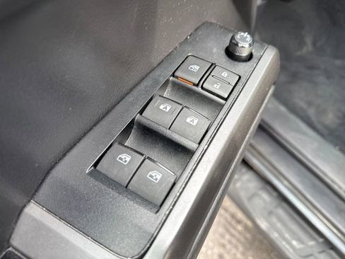 Used 2023 Toyota Tacoma TRD Off-Road image 15