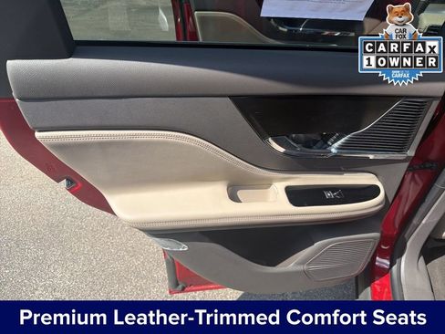 Used 2022 Lincoln Corsair AWD w/ Premium Package image 28