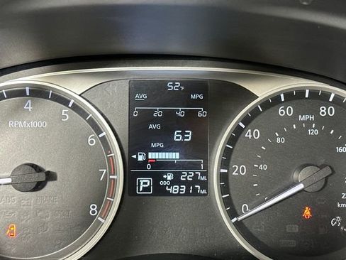 Used 2021 Nissan Kicks S image 18