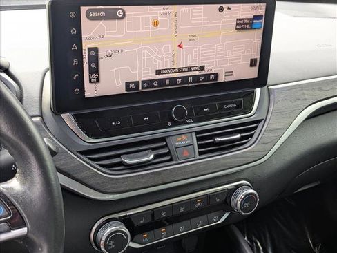 Certified 2024 Nissan Altima 2.5 SV w/ SV Premium Package image 13