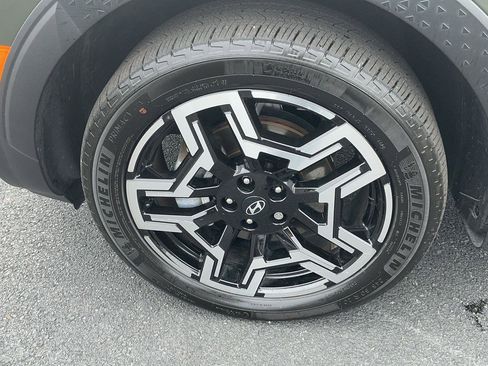 Certified 2025 Hyundai Santa Cruz Limited AWD/4WD image 13
