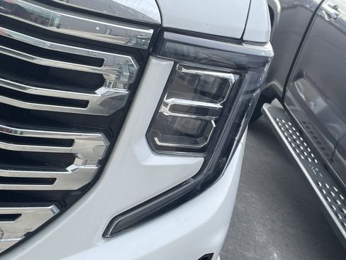 Used 2022 GMC Sierra 1500 Denali image 8