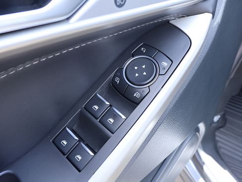 Used 2023 Ford Explorer Limited RWD image 13