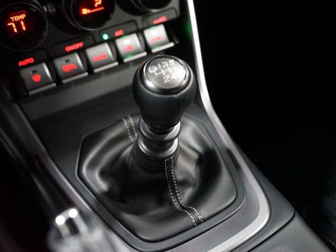 New 2025 Toyota GR86 Premium image 22