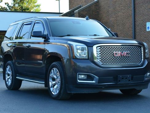Used 2017 GMC Yukon SLT RWD image 3
