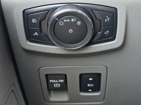 Used 2015 Ford F150 XLT w/ Equipment Group 302A Luxury image 15