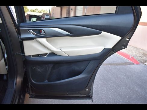 Used 2018 MAZDA CX-9 Touring image 28