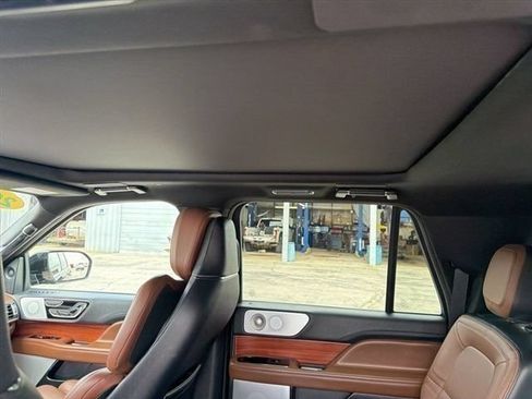 Used 2024 Lincoln Navigator L Reserve AWD/4WD image 43